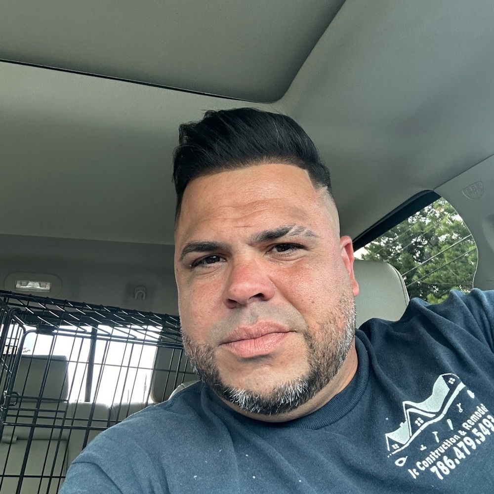 Meet your Posher, Juan carlos